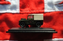 76LAN188022 Land Rover 1 88' Canvas 